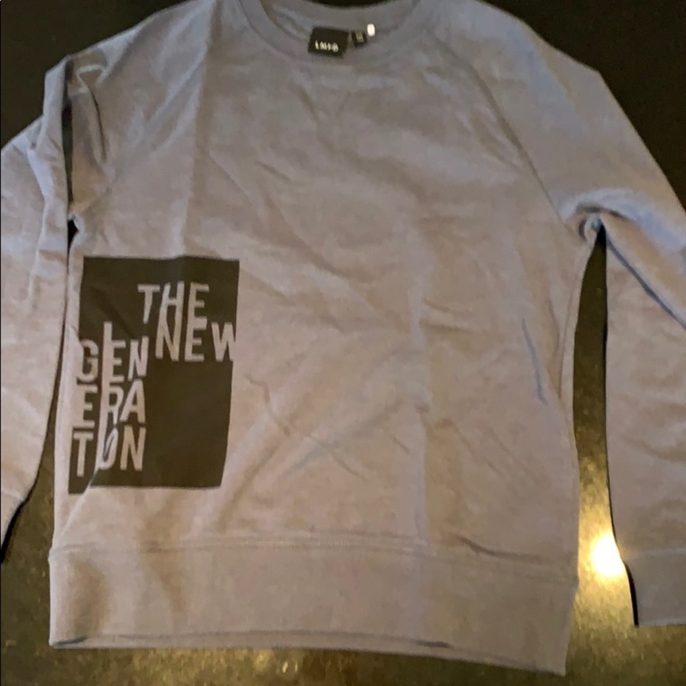 Sweater - Picture 1 of 2
